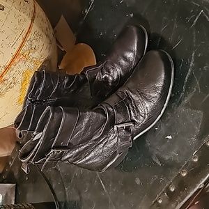 Romika Black Leather Booties